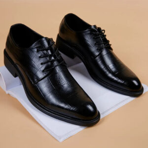 Italian Leather Men's Dress Shoes: Sleek Black Formal Footwear